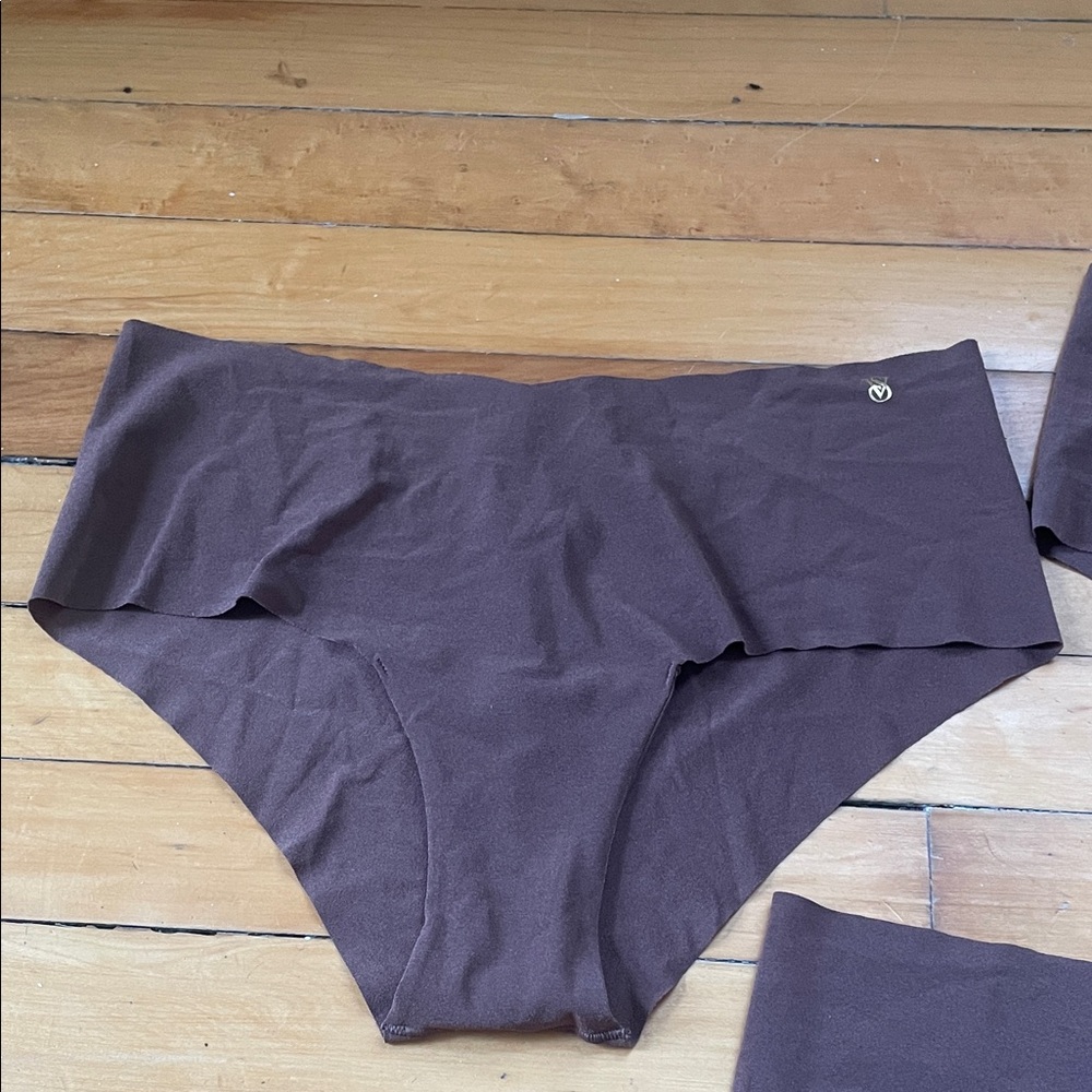 Victoria's Secret seamless CHEEKY Panties